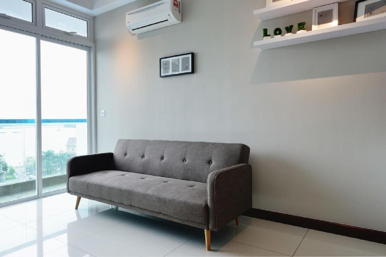 Experience The Coast - Hostahome Suites At Paragon Residence Near Downtown Johor Bahru Eksteriør bilde